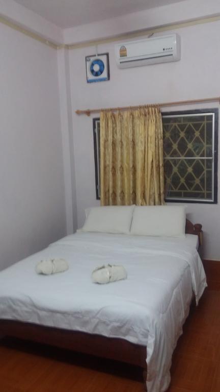 Phonephithak Guesthouse Muang Pakbèng Exteriér fotografie
